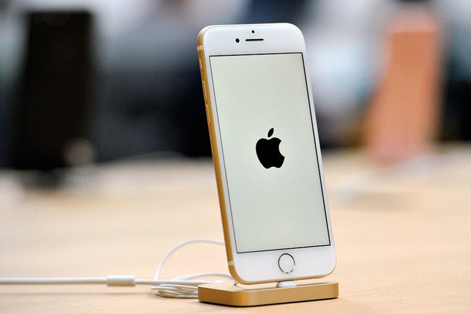 Das iPhone 8 soll mit einer revolutionären Ladefunktion kommen. Vielleicht wird diese jedoch erst nach dem offiziellen Erscheinungstermin fertig.