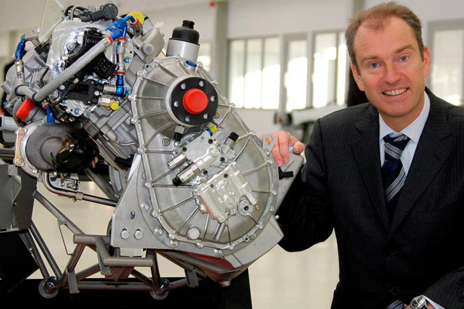 2006, Altenburg: Frank T. präsentierte stolz seine weltweit neuartigen Flugzeugmotoren.