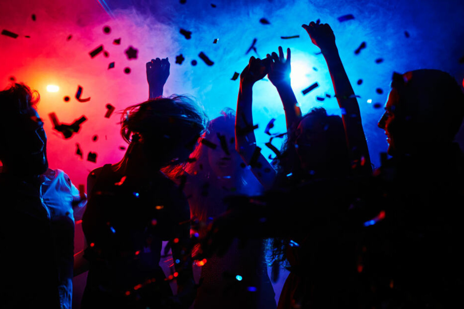 Auf einer Party in Stollberg wurde eine 20-Jährige belästigt. (Symbolbild)