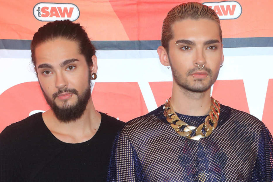 Die "Tokio Hotel"-Zwillinge Tom (l.) und Bill Kaulitz (28) waren gerade für ein Konzert in Berlin.