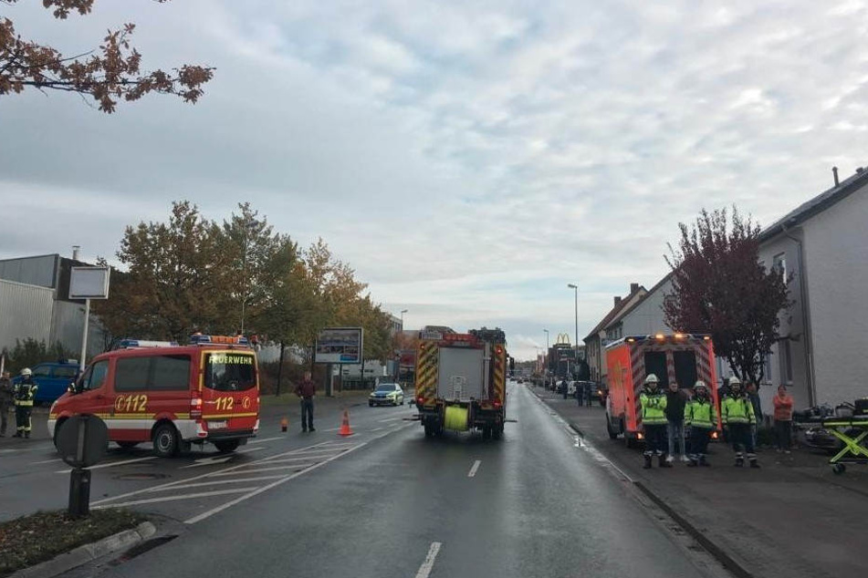 Die Eckendorfer Straße wurde von der Polizei komplett gesperrt.