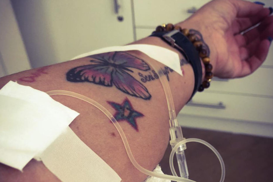 Natascha Ochsenknecht bekam per Infusion Vitame, die ihr Immunsystem stärken sollen.