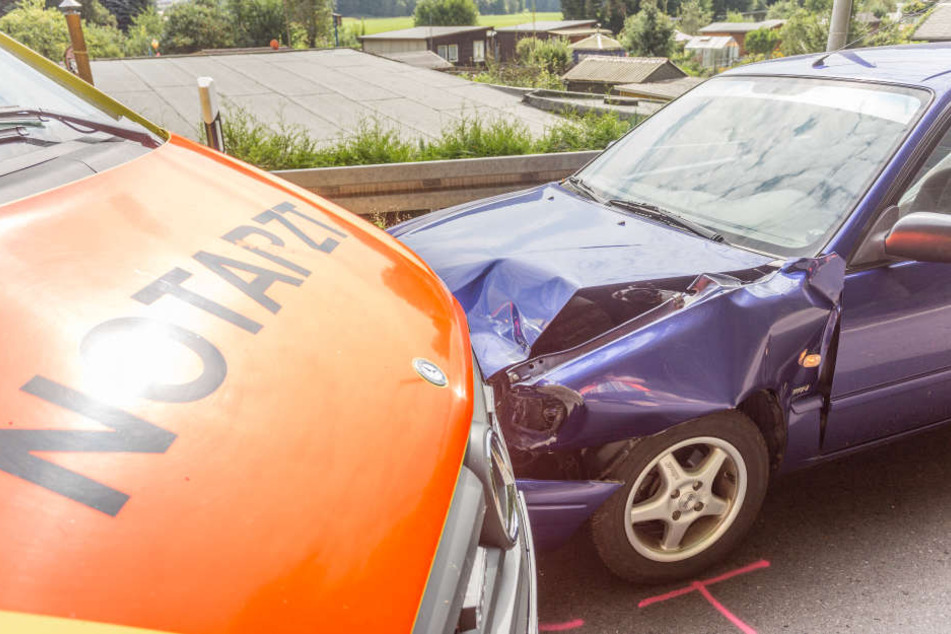 Der Toyota-Fahrer hatte den Krankenwagen übersehen, als dieser überholen wollte.
