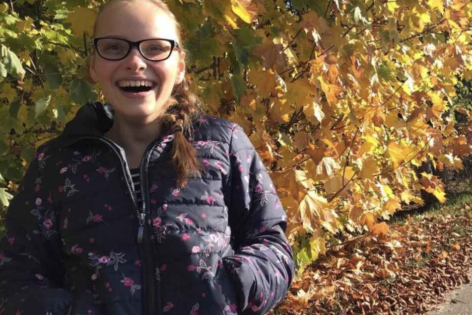 Brille, sympathisches Lächeln - das kennt man doch irgendwo her.
