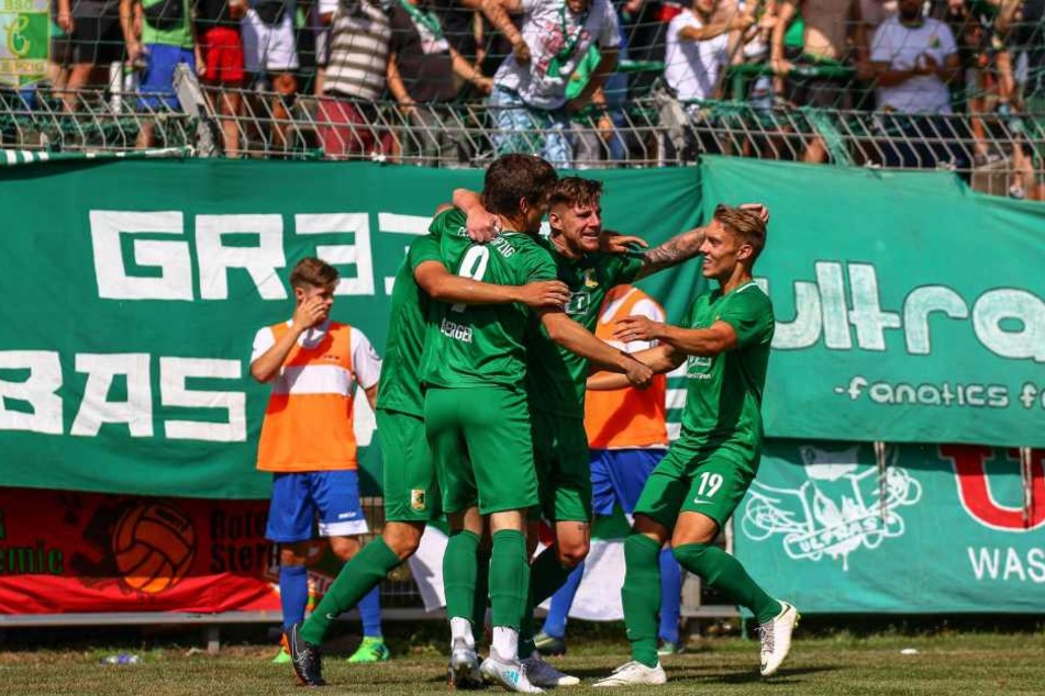 Mehr Mitglieder, ausverkauftes Stadion und ungeschlagen: Es läuft rund bei der BSG Chemie Leipzig!