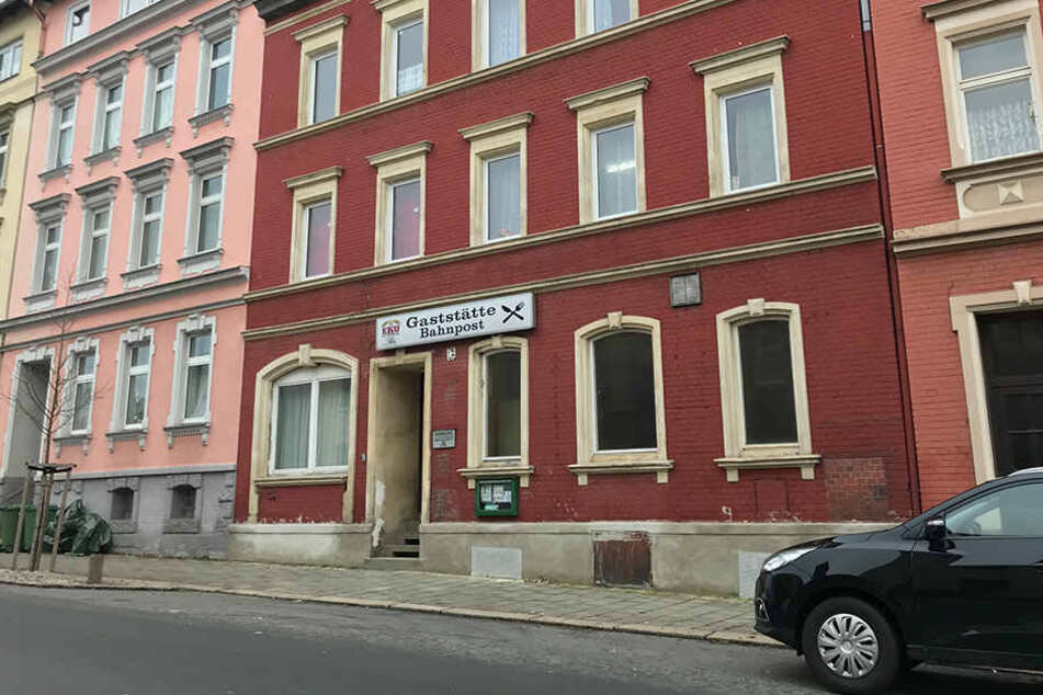 In einer Wohnung in diesem Mehrfamilienhaus lag die Leiche der jungen Frau.