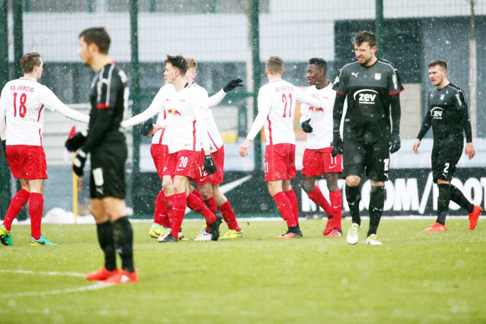 Alexander Sorge war am Mittwoch Tribünengast, als sein FSV das Testspiel bei RB Leipzig II mit 1:3 verlor.