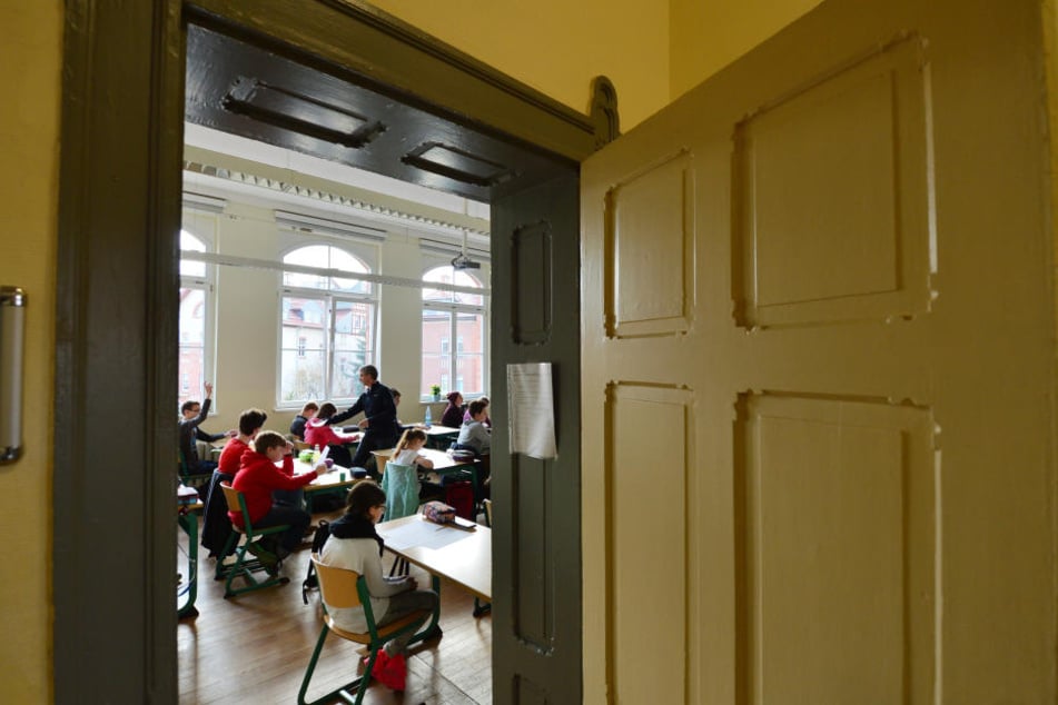 In Thüringen werden wieder Lehrer verbeamtet.