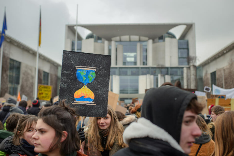 Eine Demonstration vor dem Kanzleramt. (Symbolbild)