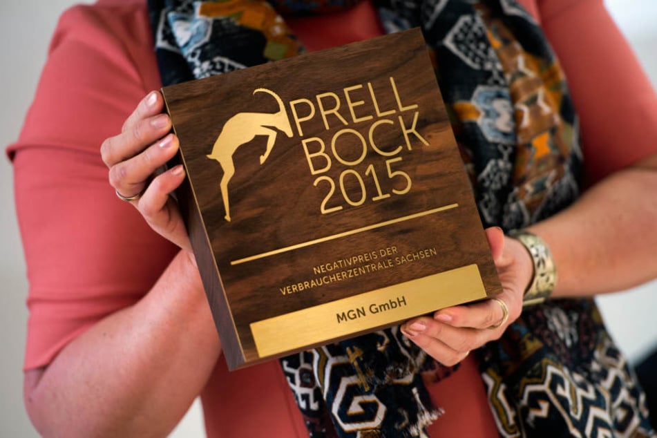 Im März bekamen die Dresdner Abzocker erst den Negativpreis „Prellbock 2015“
verliehen.