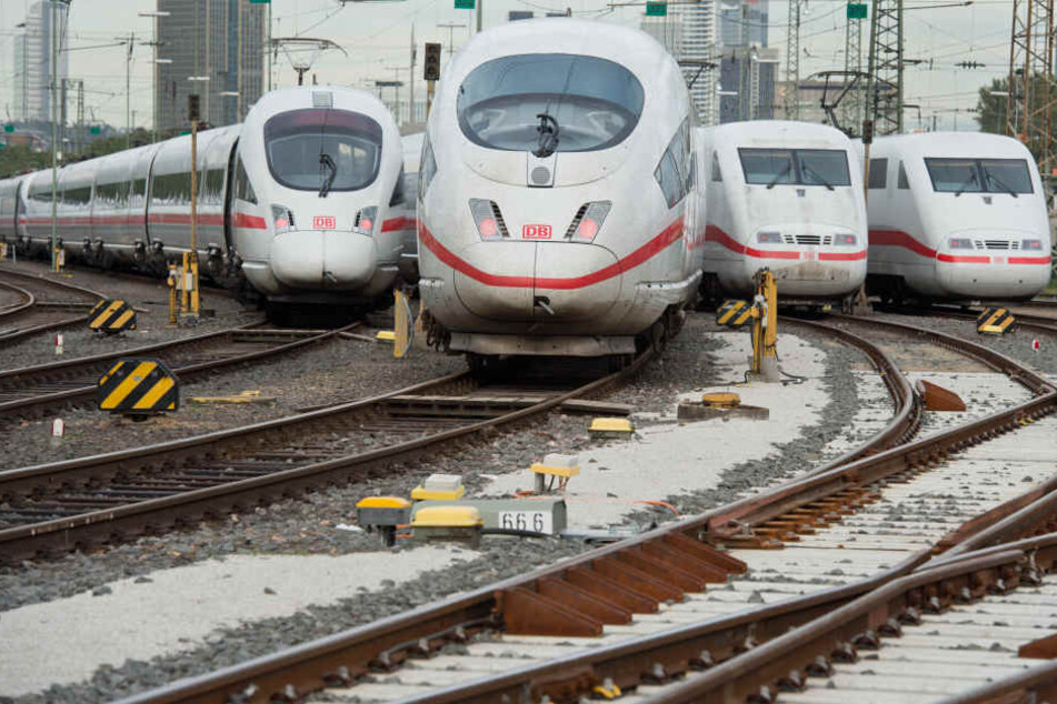 Bessere Verbindungen sollen vor allem mit dem ICE zu früheren Ankunftszeiten führen. (Symbolbild)