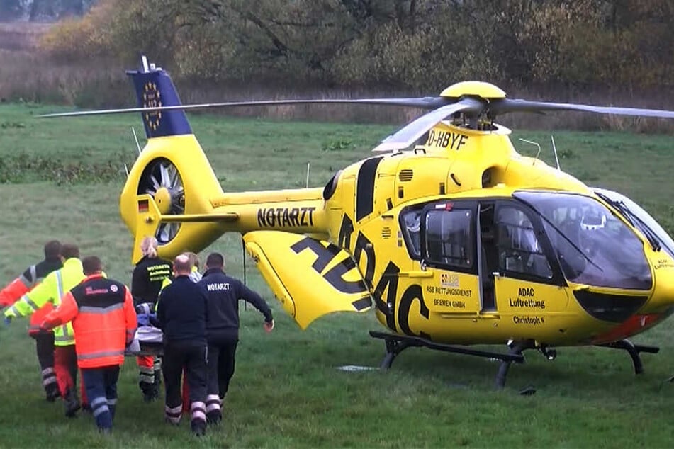 Ein schwerer Auffahrunfall hat sich am Dienstagmittag auf der B95 am Ortseingang Espenhain ereignet. Auch ein Hubschrauber war vor Ort. (Symbolbild)
