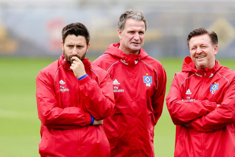 Zusammen mit Andre Kilian (von links nach rechts) war Marinus Bester Co-Trainer beim HSV unter dem ehemaligen Trainer Christian Titz (Archivbild).