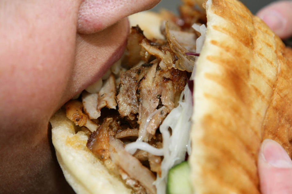 Betrunkene Vegetarier greifen gelegentlich zu Fleisch. Vor allem Döner steht auf der Beliebheitsskala ganz oben.