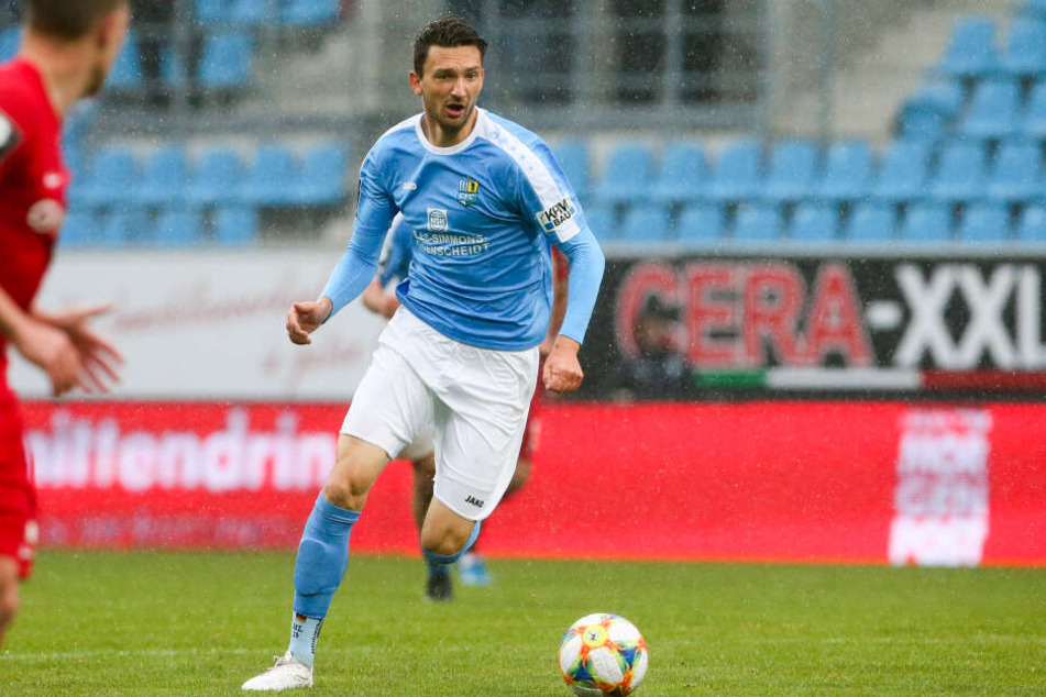 Matti Langer verlor mit dem Trainerwechsel seinen Platz im Mittelfeld. Zwei Verletzungen warfen den Routinier zurück. Jetzt ist er wieder fit und steht für Braunschweig bereit.