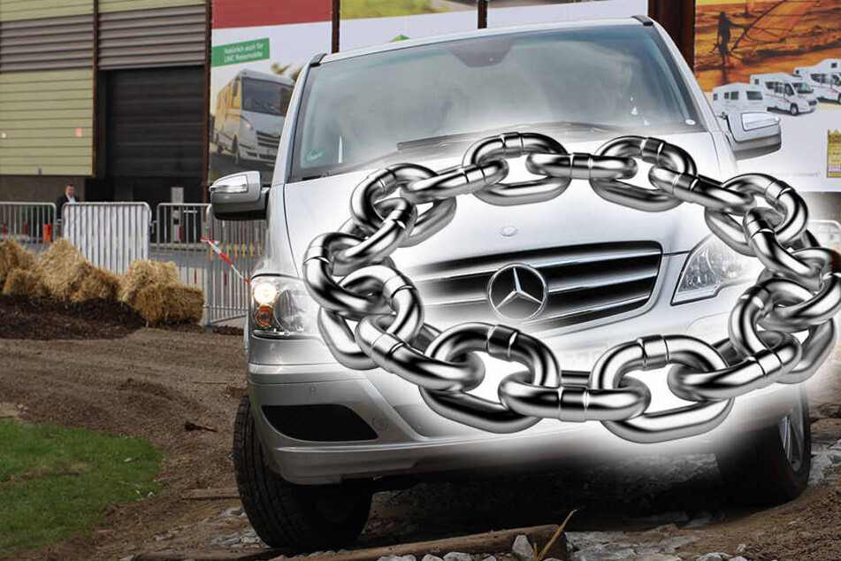 Ein Unbekannter hatte eine Kette um das Vorderrad gelegt und den Mercedes so an der Weiterfahrt gehindert. (Symbolbild)