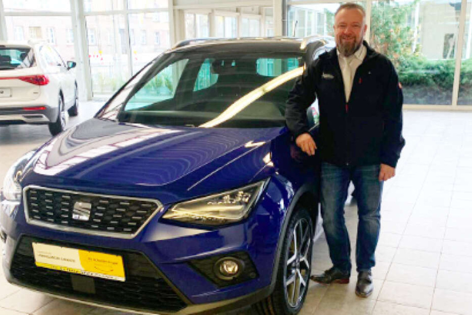 Verkaufsleiter Andreas Lüdicke gibt bis 30. April hohe Rabatte auf viele SEAT-Modelle.