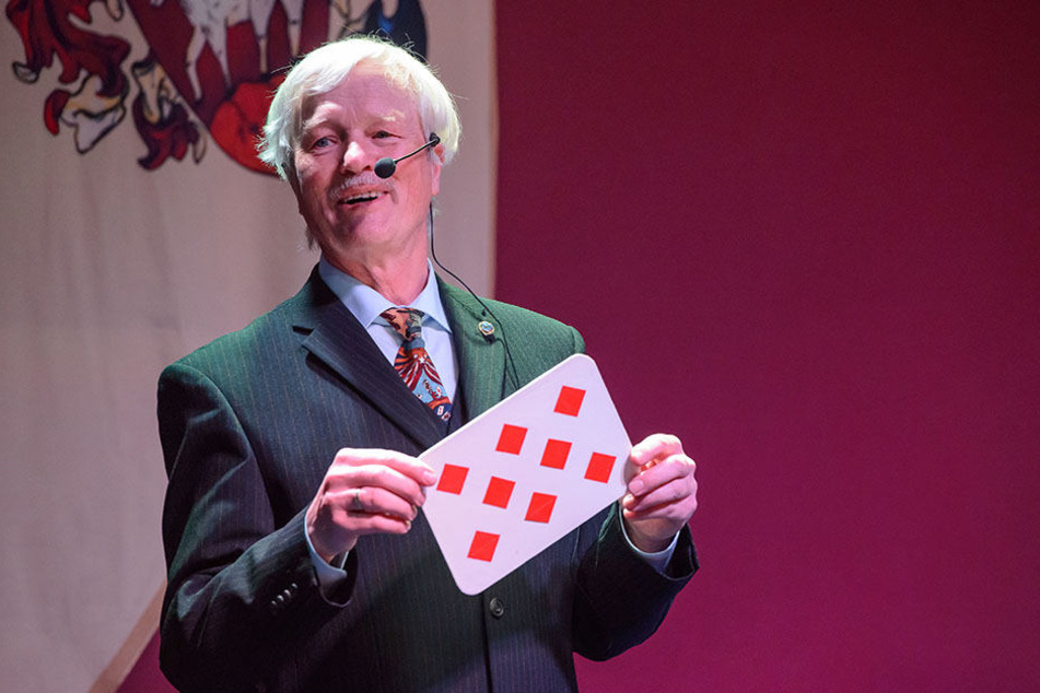 Thomas Amlung (66) zaubert seit seiner Kindheit, leitet den Chemnitzer
Zirkel.