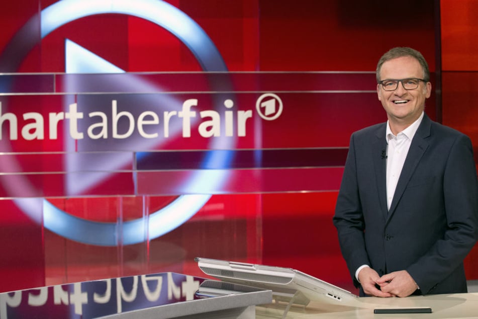 Frank Plasberg (60) fragt bei "Hart aber fair" seine Gäste in der ARD.