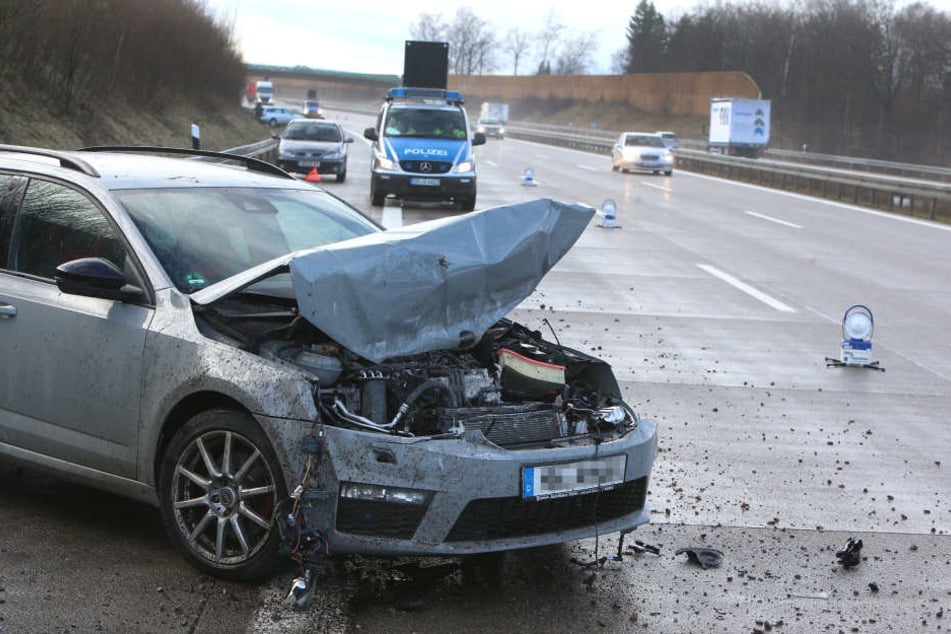 Die Unfälle ereigneten sich in kurzen Abständen auf der A4 zwischen Hohenstein-Ernstthal und Wüstenbrand.