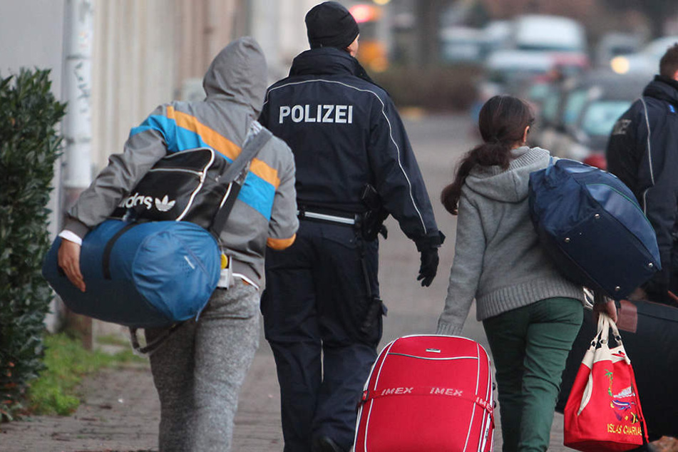 17 tunesische Asylbewerber wurden am Mittwoch in ihr Heimatland geschickt (Symbolbild).