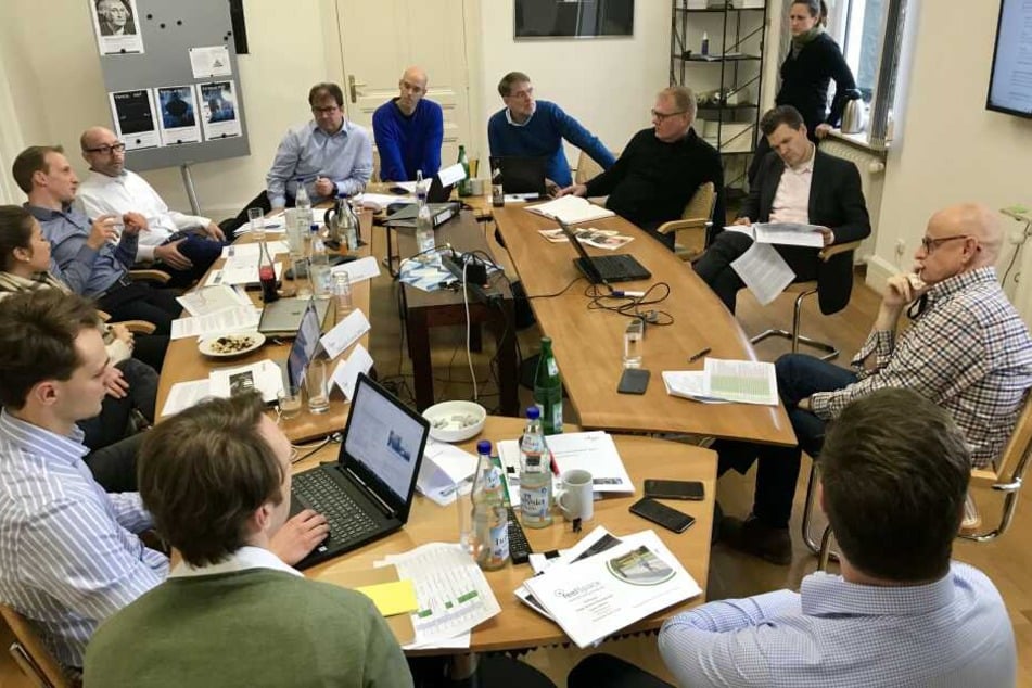 Die zwölfköpfige Jury diskutierte den ganzen Tag Stärken und Schwächen der Bewerber.