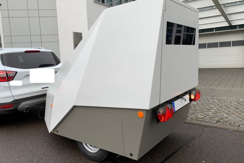 Fünf Tage am Stück überwacht der Blitzer mehrere Fahrspuren.