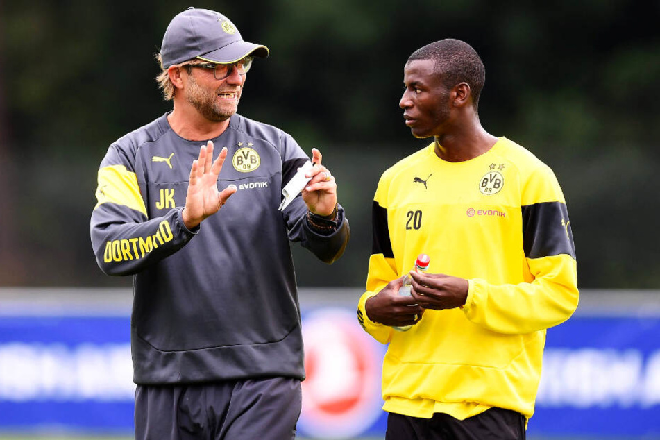 Unter dem damaligen BVB-Coach Jürgen Klopp (l.) kam Adrian Ramos fast nur als Einwechselspieler zum Einsatz.