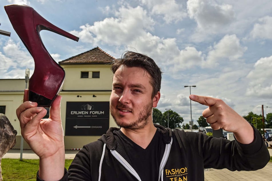 Der Schuh gefällt? Jens Stenker (31) hat den Fashion Flash im Ostragehege
organisiert.