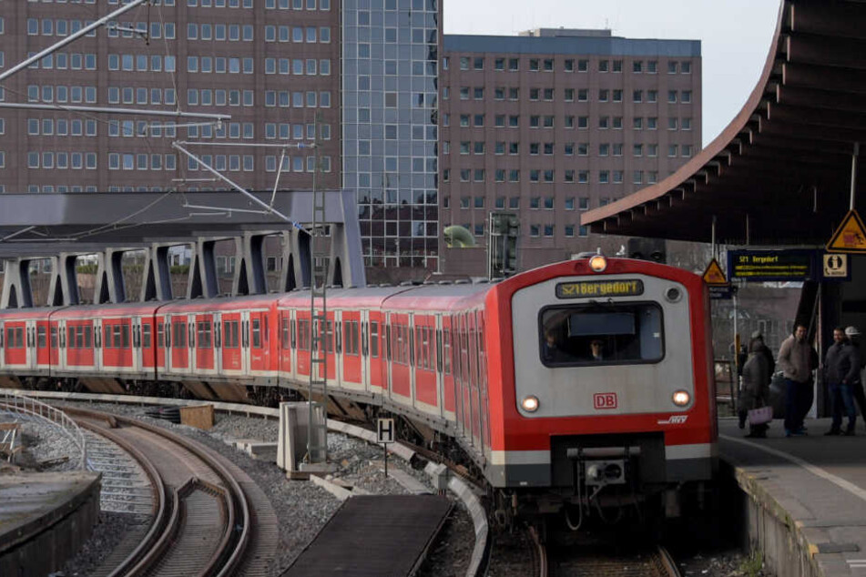 Das Angebot im Nahverkehr soll um bis zu 30 Prozent erhöht werden (Archivbild).
