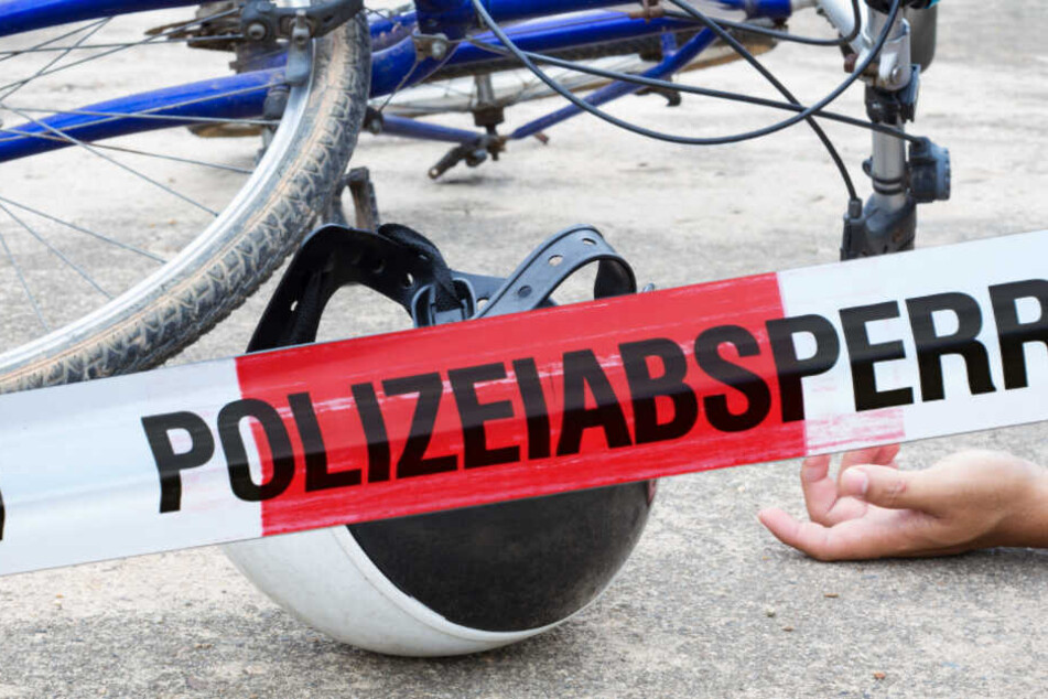 Ein 53-Jähriger ist am Freitag mit seinem Fahrrad verunglückt.