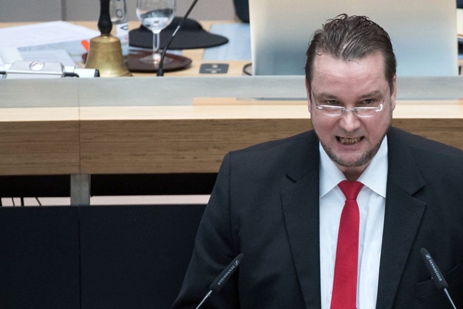 Andreas Wild während einer Rede im Berliner Abgeordnetenhaus.