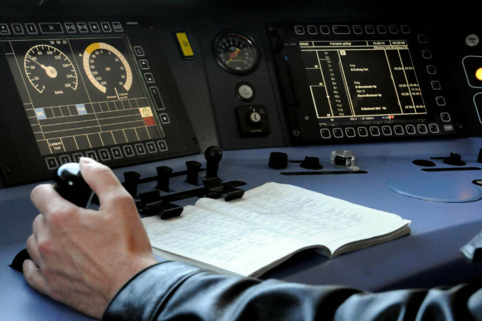 Recruiter der Deutschen Bahn suchen nach Quereinsteigern für den Lokführer-Job.