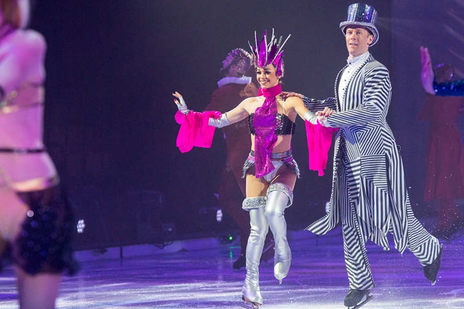 Was für ein Spektakel! Bis zum 19. Februar heizt das Ensemble von Holiday on Ice das Zwickauer Publikum ein.