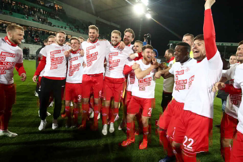 Mit dem 4:0-Sieg in Fürth sicherte sich Köln den Aufstieg und die Meisterschaft.