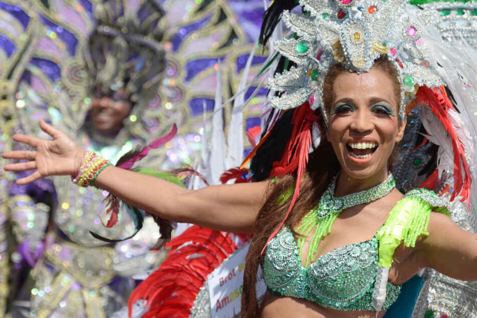 Der Karneval der Kulturen lockt Tänzer aus aller Welt in die deutsche Hauptstadt.