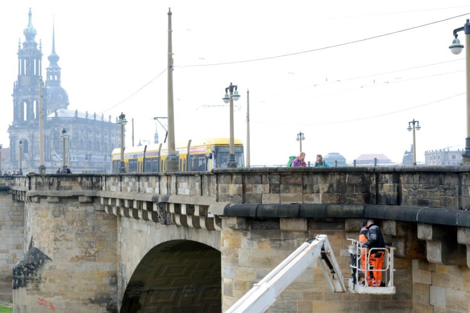 Ab 18. April ist die Augustbrücke wegen Bauarbeiten für Autos gesperrt.