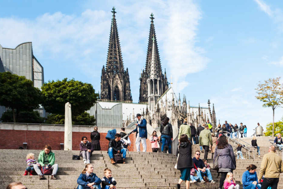 Der Großteil der Kölner lebt auf der linksrheinischen Seite.