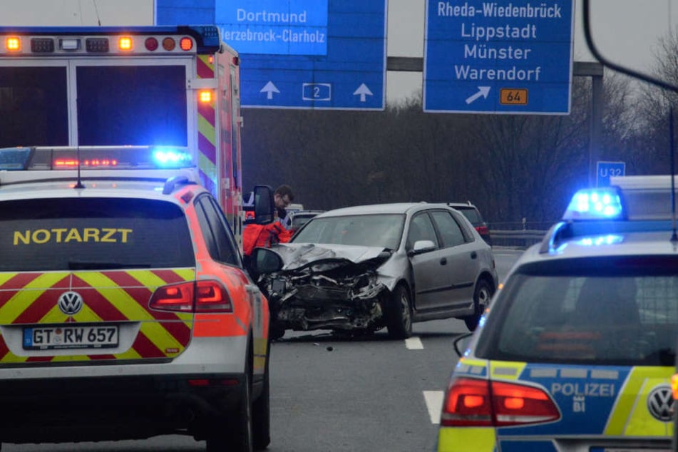 Entgegen der Fahrtrichtung kam der Wagen schließlich zum Stehen.