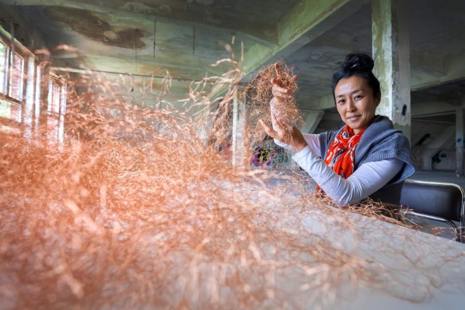 Beim letzten Festival experimentierte Künstlerin Masami mit Kupferdraht.