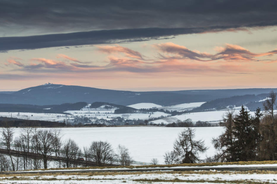 Am Donnerstagabend waren über dem Fichtelberg sogenannte Kelvin-Helmholtz-Wolken zu sehen.