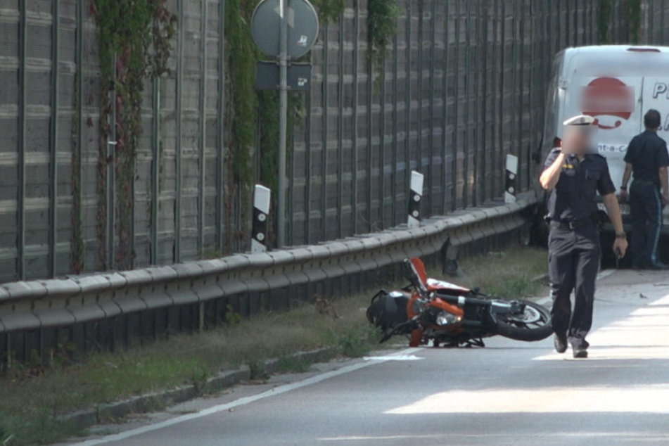 Der Fahrlehrer erlag seinen Verletzungen noch an der Unglücksstelle.
