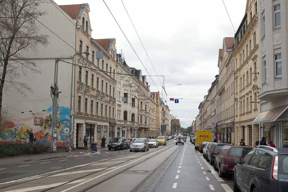 Dienstagnacht randalierten mehrere Unbekannte auf der Wolfgang-Heinze-Straße in Leipzig-Connewitz. (Symbolbild)