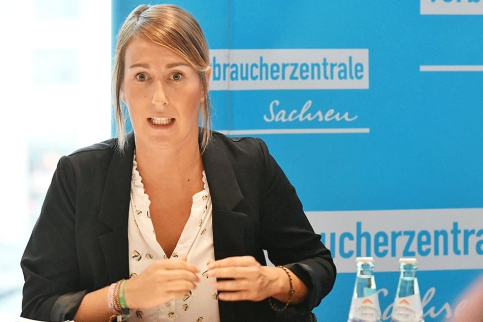 Stefanie Siegert (31) von der Verbraucherzentrale kennt sich mit der komplizierten Rechtslage bei Abzockern aus.
