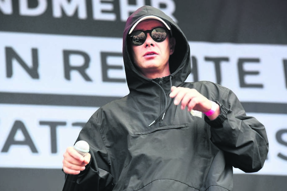 Rapper Trettmann sang auf dem Johannisplatz (F.), will aber nicht mehr in Chemnitz leben.