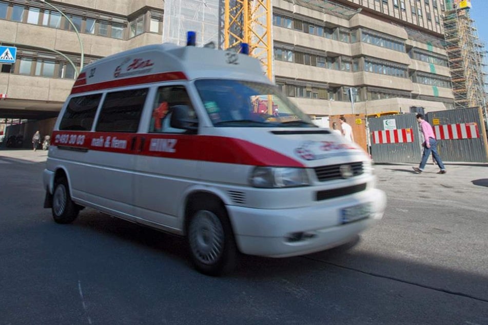 Beide Männer kamen schwerverletzt in die Klinik.