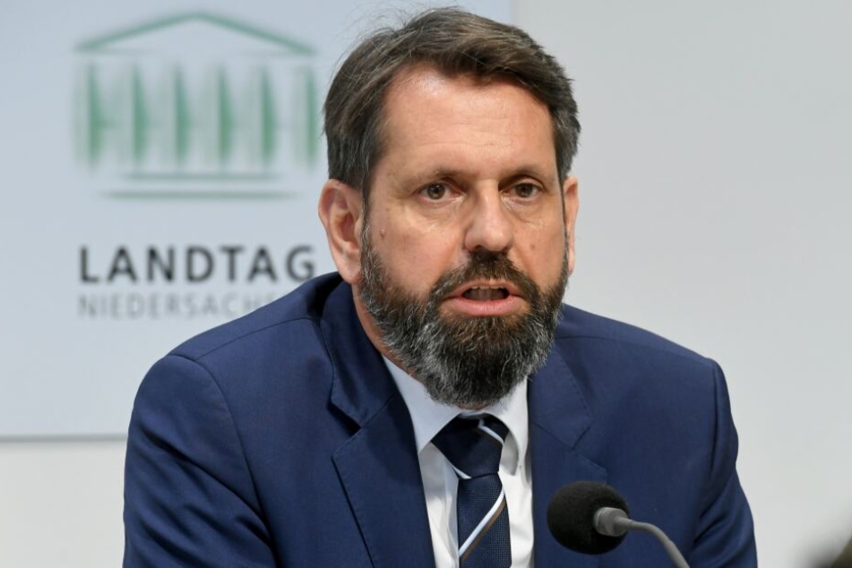 Olaf Lies (SPD), Minister für Umwelt, Energie, Bauen und Klimaschutz in Niedersachsen, beklagt Störungen beim Abschuss des Wolfes.