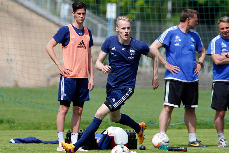 Lange musste er warten. Jetzt trainiert Tom Scheffel wieder am Ball.