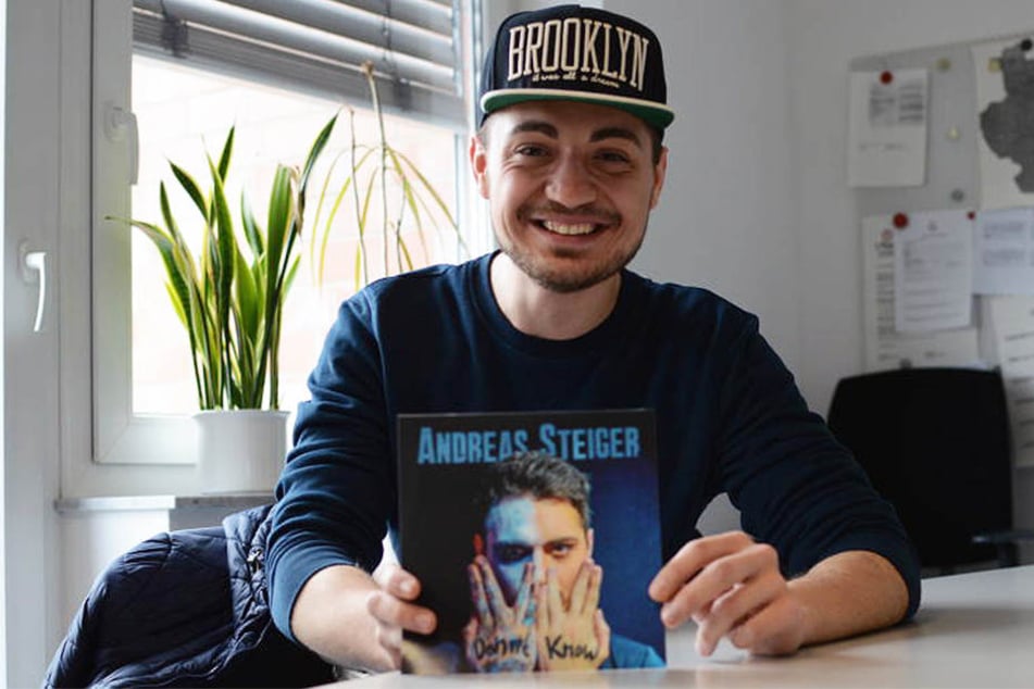 Mit Stolz präsentiert Andreas Steiger seine erste eigene Single.