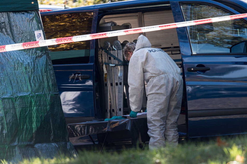 Am Ufer der Dreisam wurde eine Frauenleiche entdeckt - nun ermittelt die Mordkommission.
